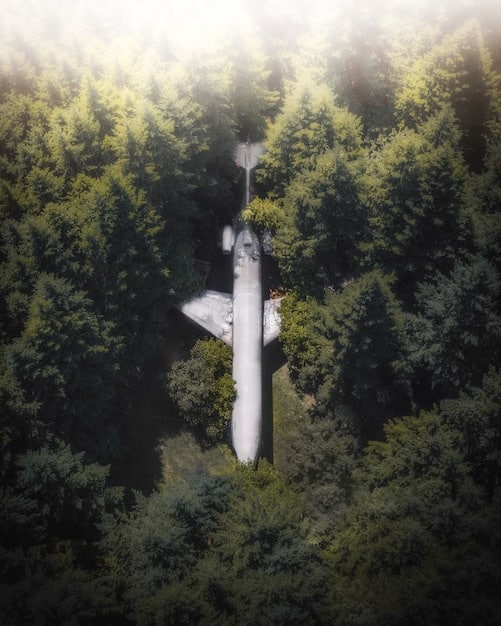 A visually impressive scene depicting the San-Ti fleet approaching Earth in '3 Body Problem.' The image showcases advanced spacecraft technology and the vastness of space, conveying the immense threat facing humanity.