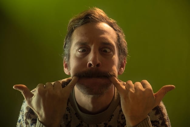 A still from a Brazilian film featuring a character with a deeply expressive face, conveying a strong emotion such as sadness or determination, highlighting the power of non-verbal communication in storytelling.