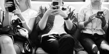 Connect with Viewers: Streaming, Social Media, and Opinion Sharing - Cover Image